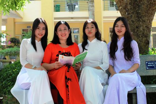 Cô giáo xứ Thanh lộ bí quyết để lớp có 48/49 điểm giỏi môn Văn: Văn chương không có khuôn mẫu