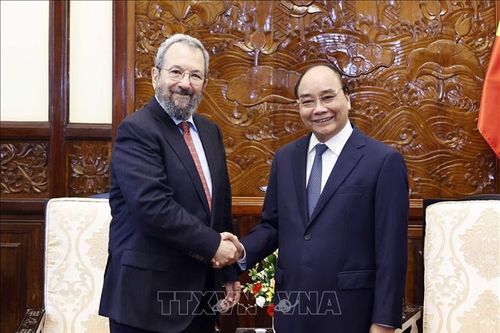 Chủ tịch nước Nguyễn Xuân Phúc tiếp cựu Thủ tướng Israel Ehud Barak