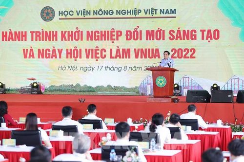 Thủ tướng: Gắn đào tạo với thực tiễn, thúc đẩy khởi nghiệp, đổi mới sáng tạo