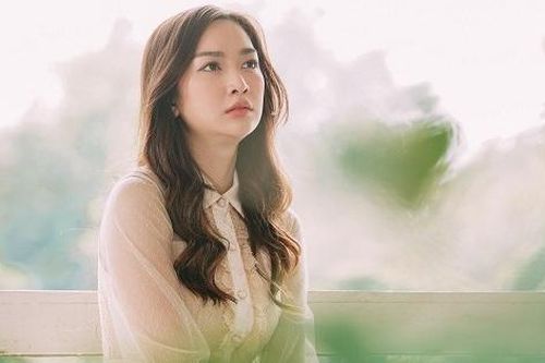 Hổ thẹn khi biết chị dâu bỏ cuộc sống giàu sang để về quê chăm mẹ chồng