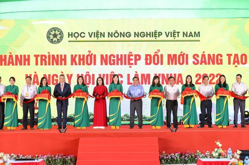 Thủ tướng: 'Phải chuyển từ tư duy sản xuất nông nghiệp sang kinh tế nông nghiệp'