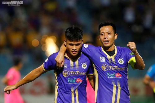 Hà Nội FC: Quên Quang Hải đi, Văn Quyết mới là 'không thể thay thế'
