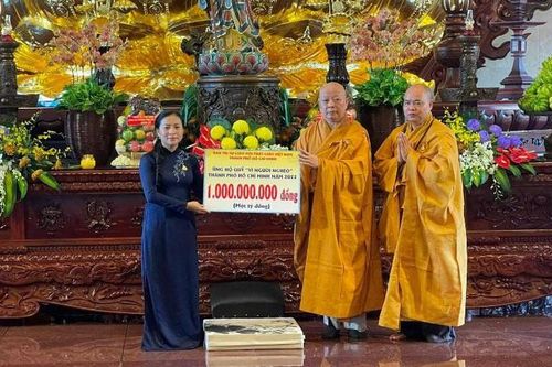 Đại lễ Tưởng niệm-Kỳ siêu đồng bào tử vong và cán bộ, chiến sĩ hy sinh trong đại dịch Covid-19