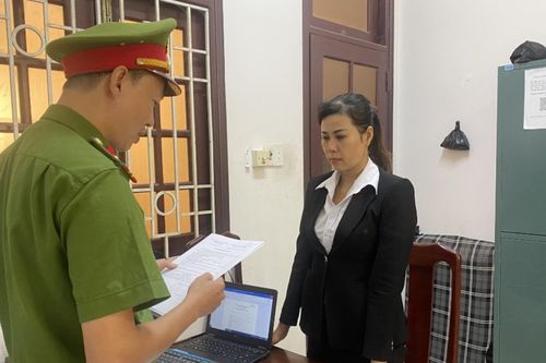 Đặt mua 'sổ đỏ' giả trên Facebook để đi lừa đảo