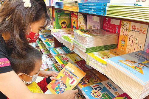 Sách giáo khoa: Vấn đề cũ, nỗi lo mới