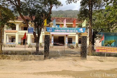 Nhiều bản vùng cao ở Nghệ An vẫn ngóng điện lưới quốc gia