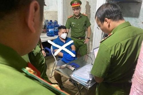 Nhận 3 tỷ đồng và 10.000 USD 'chạy' án