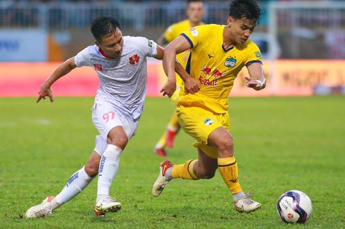 HAGL thua hai trận liên tiếp, hụt hơi đua vô địch