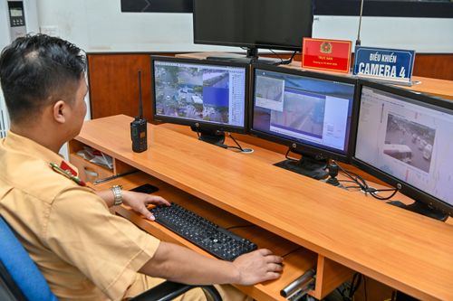 Nghiên cứu phạt nguội xe không dán thẻ đi vào làn ETC