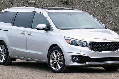 Kia triệu hồi gần 30.000 xe Sedona và Sorento vì lỗi cần số