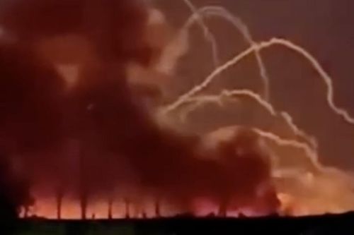 Lại cháy kho đạn của Nga giáp biên giới Ukraine