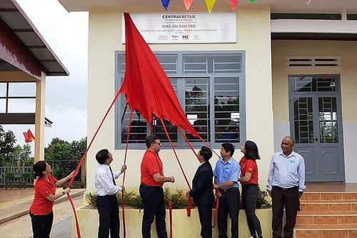 Đắk Lắk: Central Retail trao tặng nhà ăn bán trú cho Trường tiểu học Trần Quốc Toản