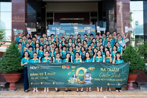 Ra quân quân Chiến dịch 'Tăng nền khách hàng số' và phát động Chiến dịch BIDV đồng hành cùng Thanh niên An Giang chuyển đổi số