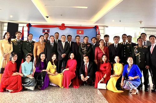 Giao lưu hữu nghị giữa Đại sứ quán Việt Nam và Đại sứ quán Lào tại Myanmar