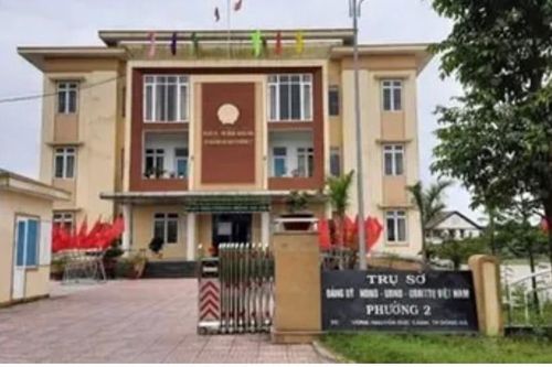 Cho thuê đất lấy tiền chia nhau, Chủ tịch phường mất chức
