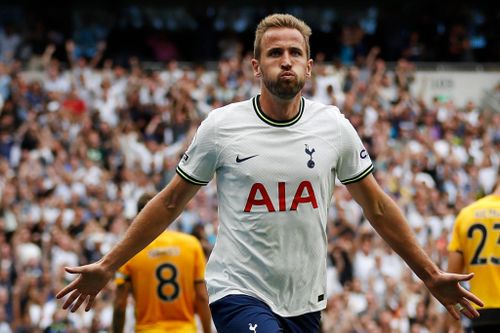Harry Kane phá kỷ lục khủng, Tottenham đánh bại Wolves