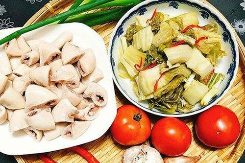 Món lòng xào dưa bỗng hút rần rần, có gì đặc biệt mà món ăn này hấp dẫn đến vậy?