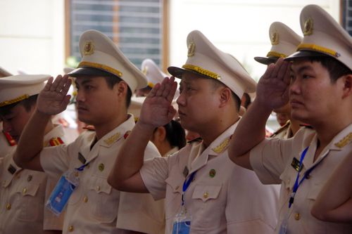 Tuổi trẻ Công an Thủ đô báo công trước các Anh hùng liệt sỹ bên thềm ngày hội lớn