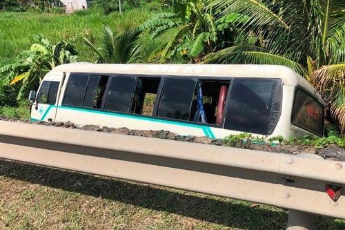 Tai nạn xe khách tại Phú Yên, nhiều người bị thương nhẹ