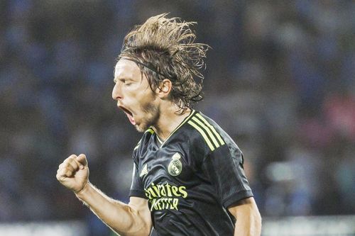 Real Madrid gây sức ép lên Barca bằng chiến thắng vùi dập