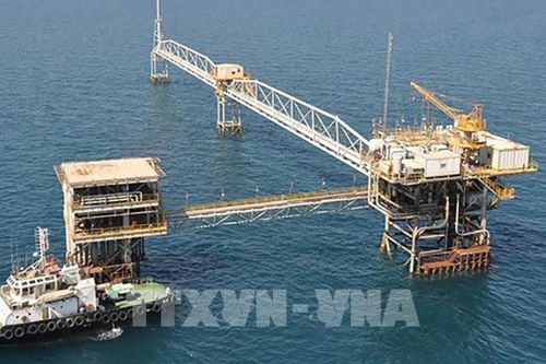 Iran bắt đầu phát triển mỏ dầu giáp với Saudi Arabia