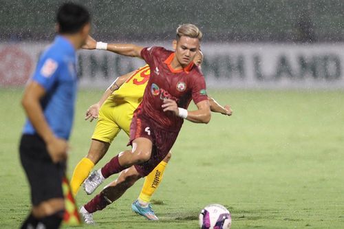 Trọng tài có 'cướp' bàn thắng giúp 'PSG Việt Nam' thắng Thanh Hóa?