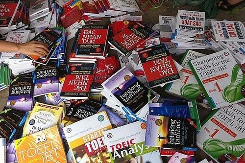 Cần có chế tài xử lý mạnh nạn sách giả, sách lậu trên mạng xã hội