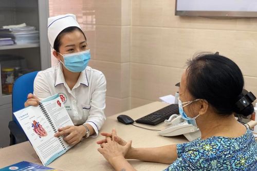 Nâng cao công tác chăm sóc sức khỏe Nhân dân: Mạnh dạn thay đổi!