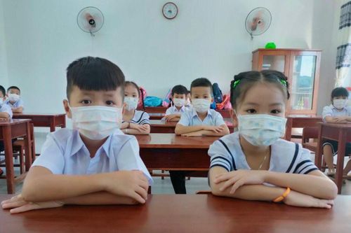 Giúp trẻ vững tâm giai đoạn 'chuyển giao'