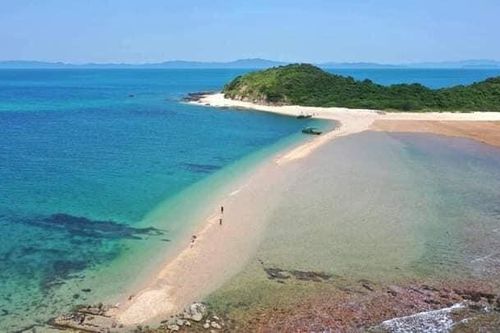 Hòn Cá Chép - Vẻ đẹp hoang sơ giữa đất trời Cô Tô