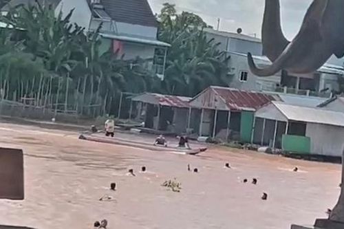 Khởi tố 2 đối tượng đưa người vượt biên sang Campuchia
