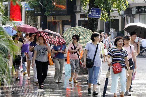 Phía sau sự bùng nổ của du lịch