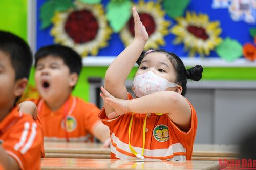 Tuần đầu đi học của học sinh lớp 1