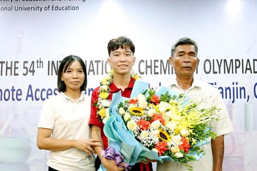 Chàng trai nghèo vùng chiêm trũng giành huy chương Vàng quốc tế