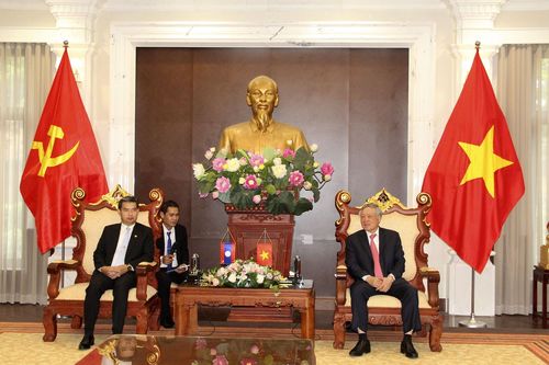 Chánh án TANDTC tiếp Viện trưởng VKSNDTC Lào