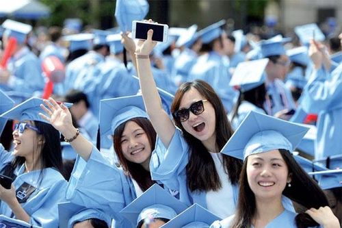 Nhà giàu Trung Quốc trở lại thời đưa con đi nước ngoài