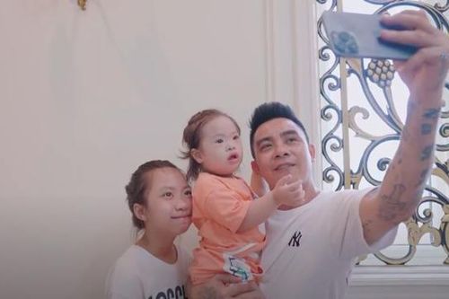Lối đi riêng chạm vào trái tim con của người cha 'đại gia'
