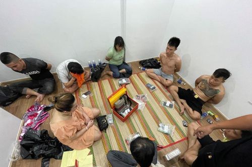 Xóa ổ cờ bạc lớn trong tòa nhà cao ốc ở Bình Dương