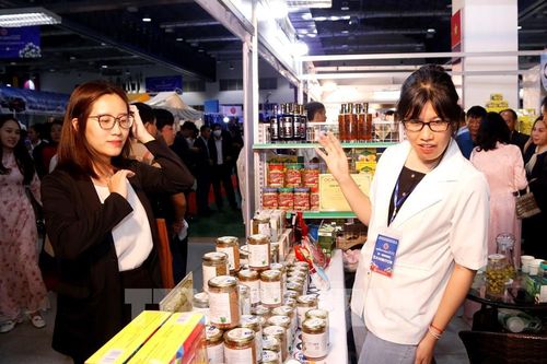 VIETLAO EXPO 2022 thu hút hàng trăm doanh nghiệp tham gia