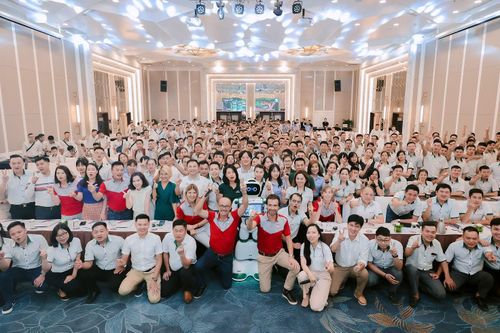 'Chung tay sẻ chia' – hành trình trách nhiệm dọc Bắc – Nam – Vì môi trường và cộng đồng