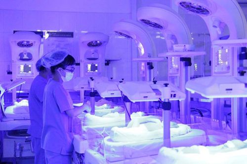 Hành trình kỳ diệu cứu sống trẻ sơ sinh nặng 550 gram