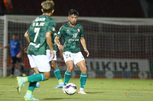HLV Trương Việt Hoàng ra mắt, TPHCM thua Hải Phòng siêu kịch tính