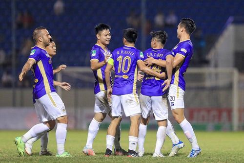 V-League 2022 về đâu khi Hà Nội FC đá mãi... chưa thua