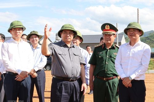 Thủ tướng kiểm tra, khảo sát dự án trọng điểm tại Lào Cai