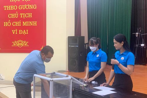 Bốc thăm may rủi vào trường mầm non, Hà Nội vẫn 'đau đầu' với bài toán quá tải sĩ số