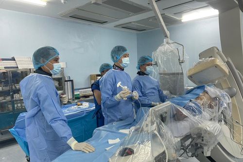 Bệnh viện huyện Bình Chánh làm chủ kỹ thuật can thiệp tim mạch