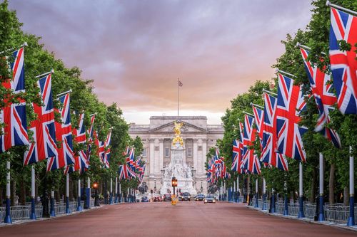 Hé lộ sự thật bất ngờ ít ai biết về cung điện Buckingham