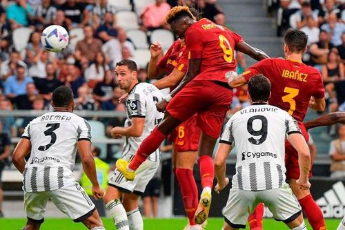 Juve nhận trái đắng từ người cũ Dybala, đội bóng của Mourinho tiếp tục bất bại