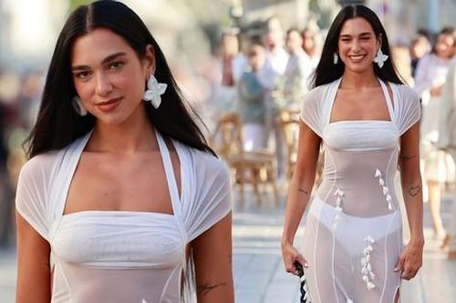 Dua Lipa mặc váy trong suốt lộ nội y dự đám cưới