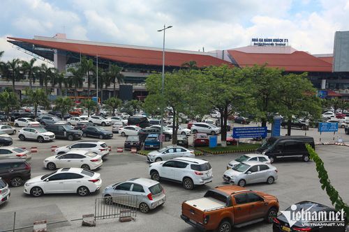 Sẽ thu phí tự động không dừng với ô tô ra vào sân bay